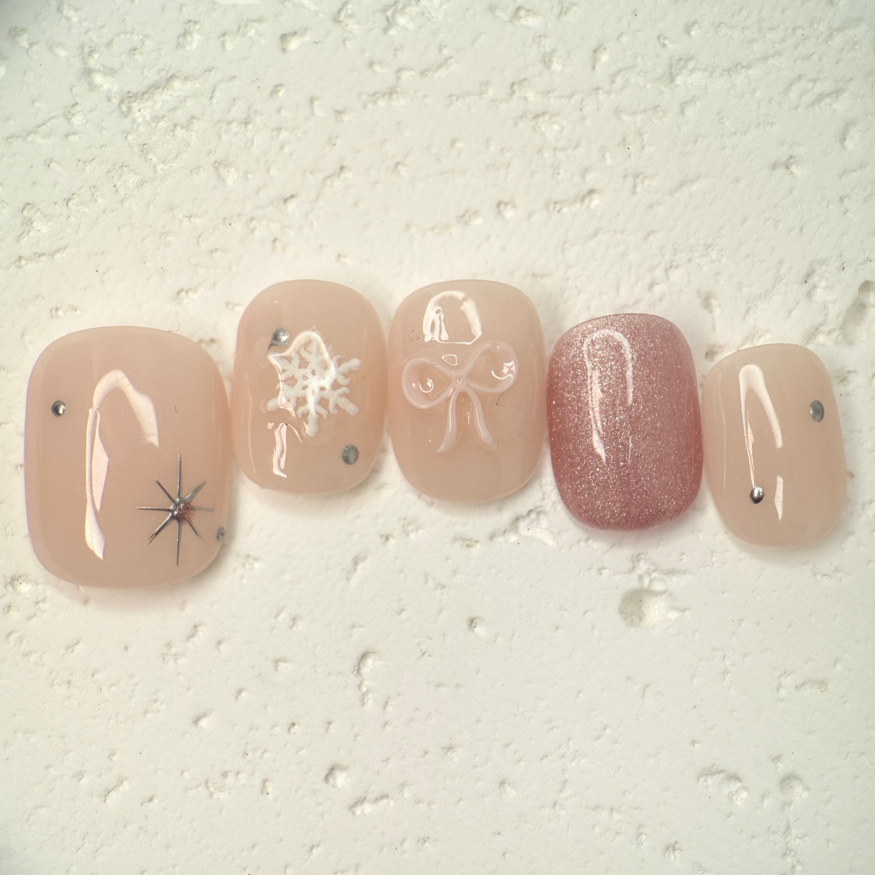 Reusable glitter press-on nails for party and elegant style