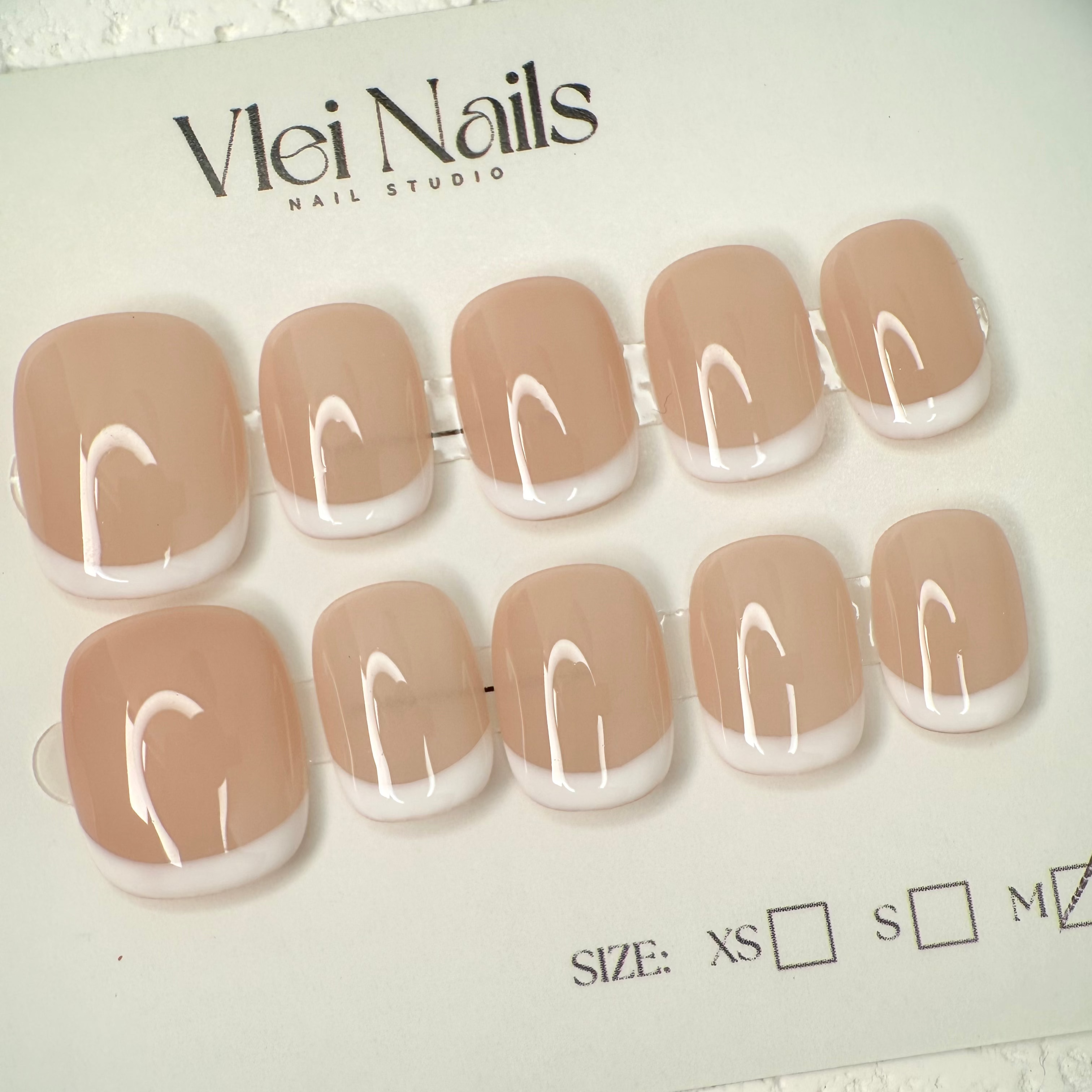 Round French nails