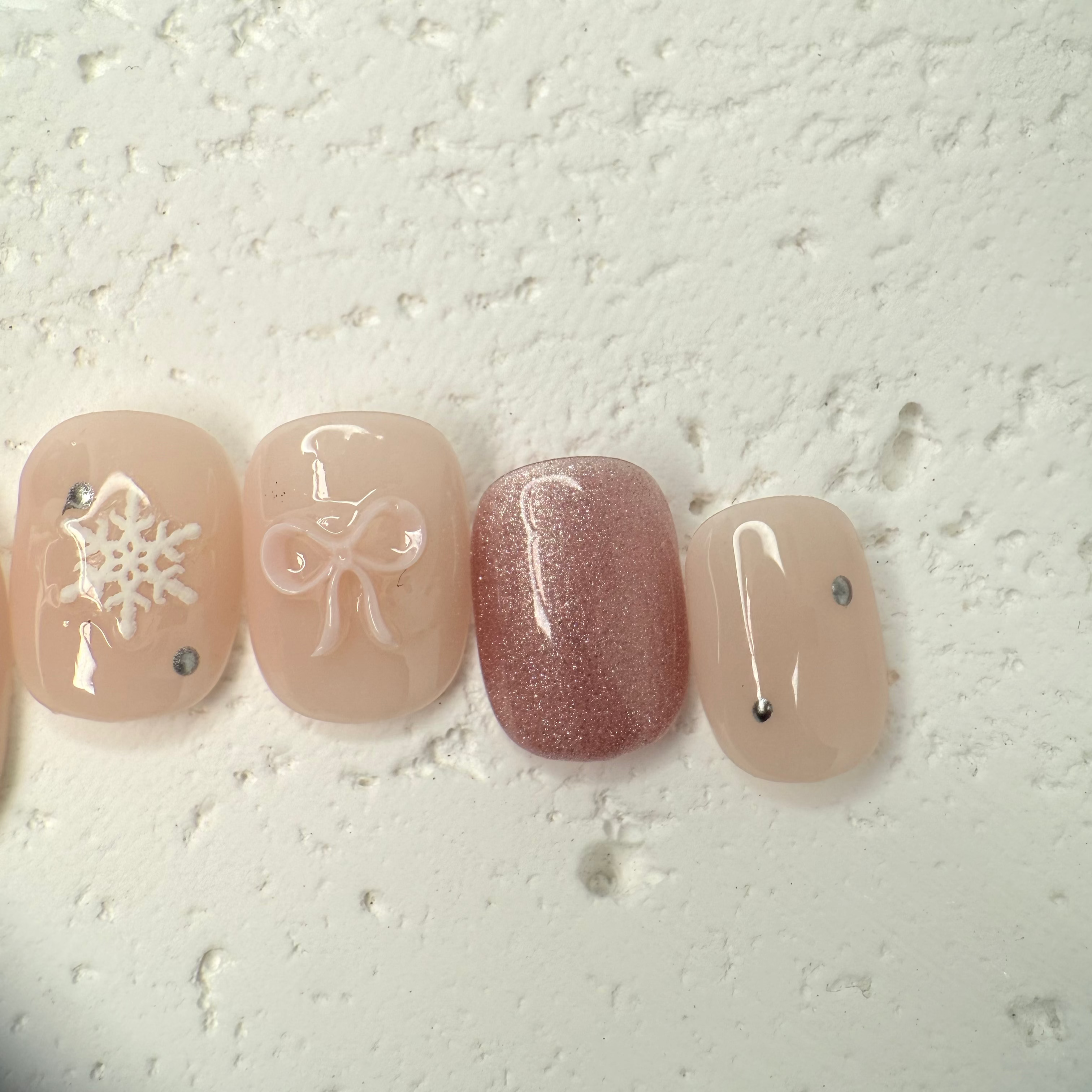 Reusable glitter press-on nails for party and elegant style
