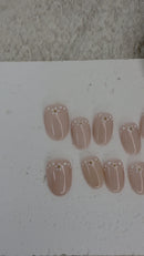 SPRING PETALS press on nails
